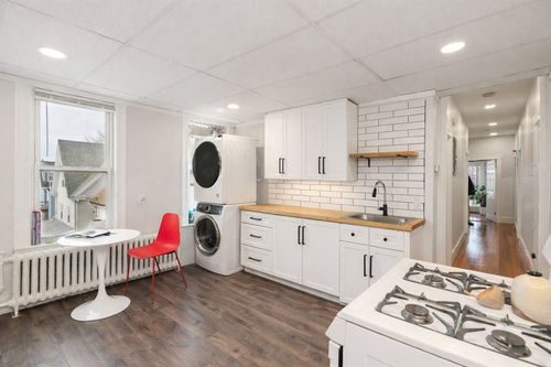 apt-3-21 Nevada St, Winthrop, MA, 02152-1481 | Card Image