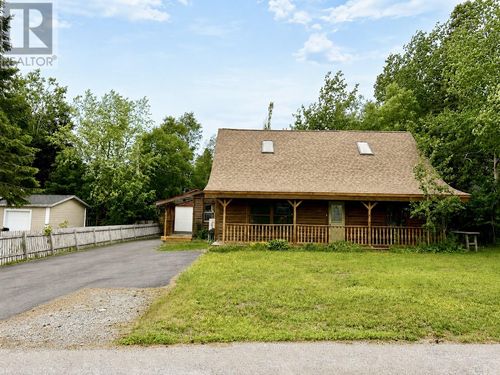 27 Towers Ave, House with 4 bedrooms, 2 bathrooms and null parking in Gander NL | Card Image