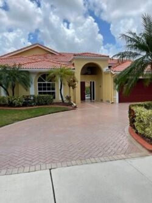 9978 N Springs Way, Coral Springs, FL, 33076-2408 | Card Image