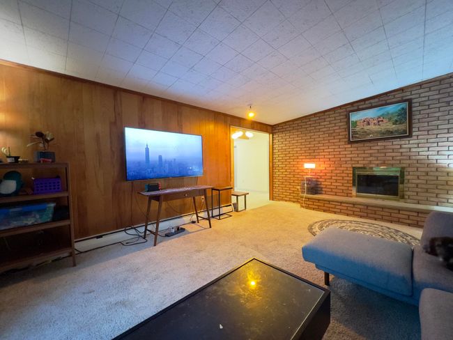 3431 E Pineview Dr, House other with 3 bedrooms, 2 bathrooms and null parking in Dexter MI | Image 7