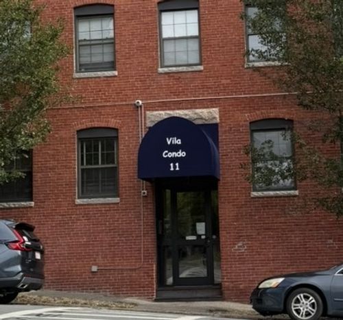 unit-106-11 Vila St, Haverhill, MA, 01832-5165 | Card Image
