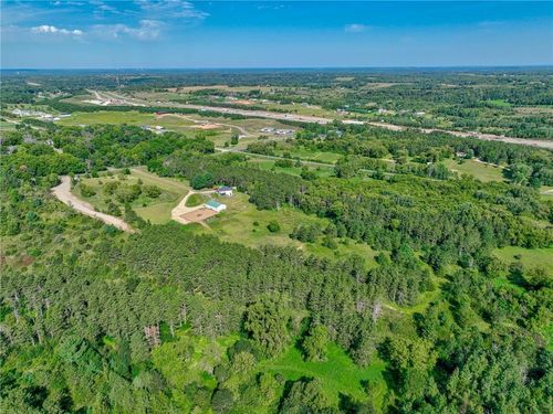 643 100th St, Roberts, WI, 54023-8324 | Card Image