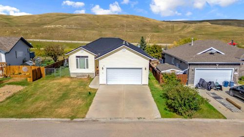 {{alt}} | Card Image