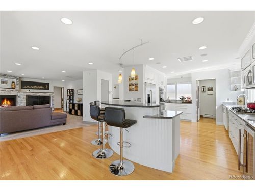 891 Glencoe St, Denver, CO, 80220-4456 | Card Image