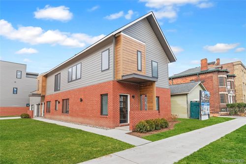 8-1636 Merrick St, Detroit, MI, 48208-1716 | Card Image