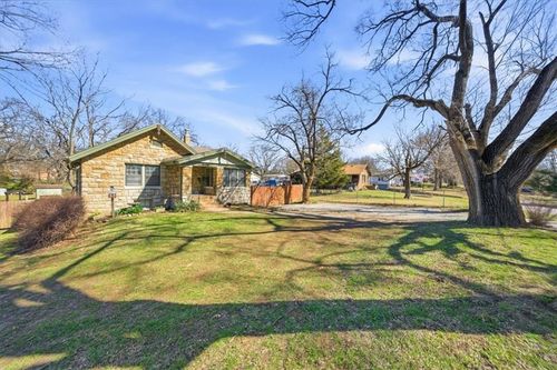 5400 Yecker Ave, Kansas City, KS, 66104-2364 | Card Image