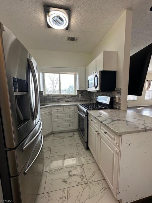 322 Brittany Dr, Wayne, NJ, 07470-3288 | Card Image