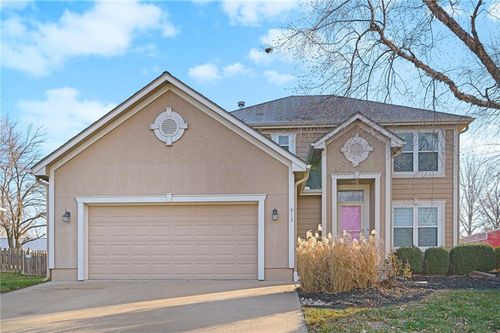 913 S 131st Street, Bonner Springs, KS, 66012 | Card Image