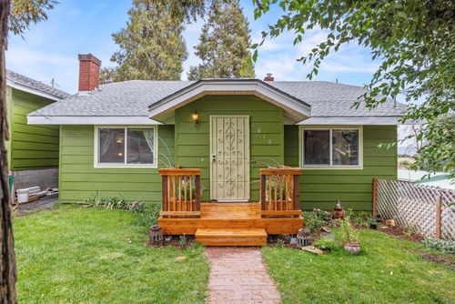 1019 Laurel St, Klamath Falls, OR, 97601-4223 | Card Image