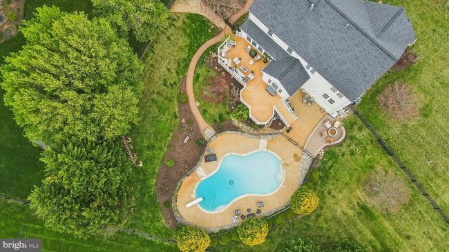 7560 Coopers Hawk Dr, House other with 4 bedrooms, 4 bathrooms and null parking in WARRENTON VA | Image 5