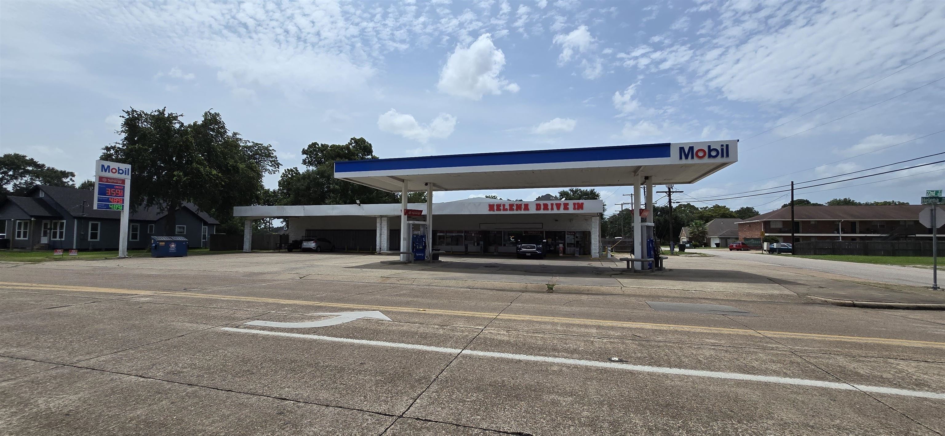 Commercial Lease in Nederland