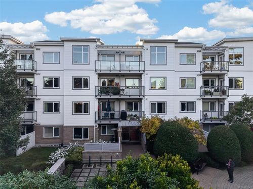306-4394 West Saanich Rd, Saanich, BC, V8Z0B5 | Card Image