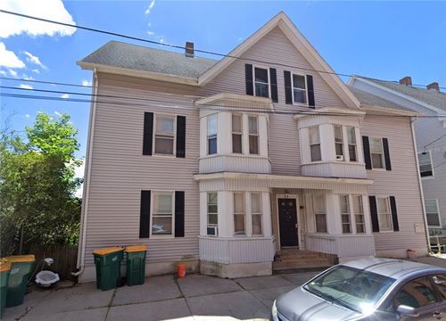 37 Mechanic Ave, Woonsocket, RI, 02895-2068 | Card Image