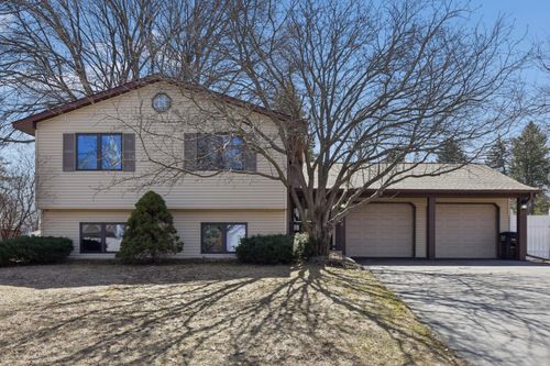 1270 Burke Ave W, Roseville, MN, 55113-5905 | Card Image