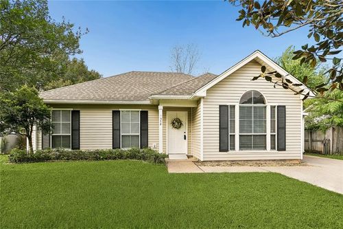1338 America St, Mandeville, LA, 70448-4120 | Card Image