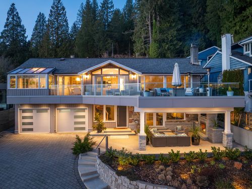 310 Beaver Rd, North Vancouver, BC, V7N3H6 | Card Image