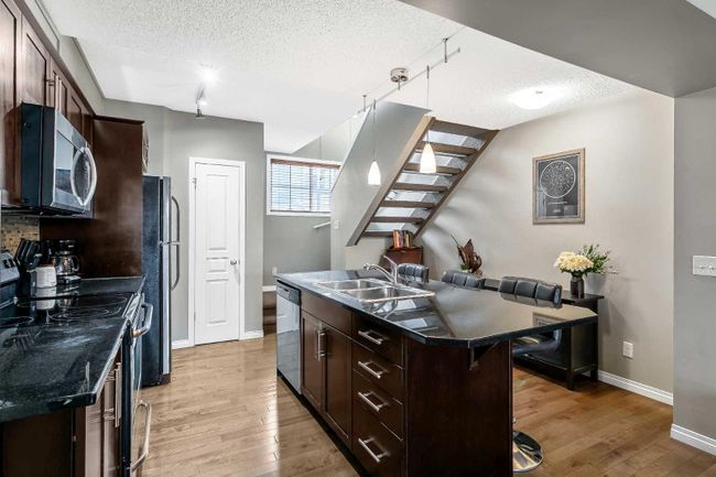 127 New Brighton Villas Se, Home with 2 bedrooms, 2 bathrooms and 2 parking in Calgary AB | Image 8