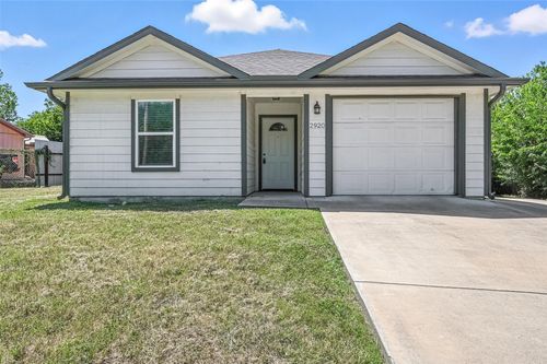 2920 Berryhill Dr, Fort Worth, TX, 76105-4610 | Card Image