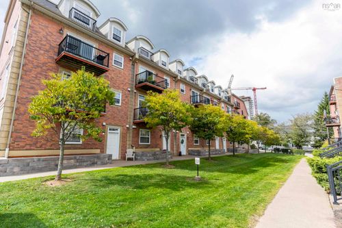 2173 Maitland St, Halifax, NS, B3K2Z8 | Card Image