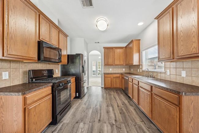 4707 Cypress Bend Ct, House other with 4 bedrooms, 3 bathrooms and 2 parking in Pearland TX | Image 7