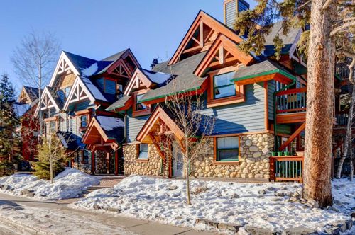 104-347 Marten St, Banff, AB, T1L1G1 | Card Image