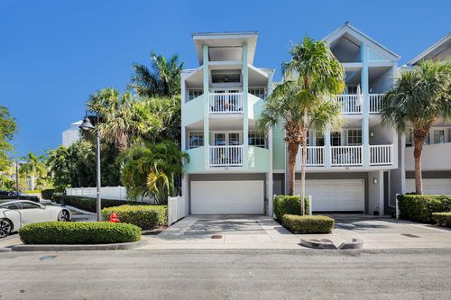 33 Seaside South Ct, Key West, FL, 33040-5293 | Card Image