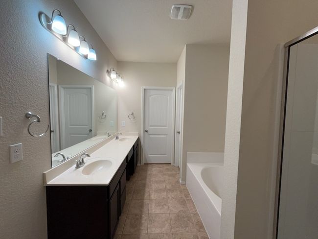 8217 Spruce Meadows Dr, House other with 4 bedrooms, 4 bathrooms and null parking in Fort Worth TX | Image 14