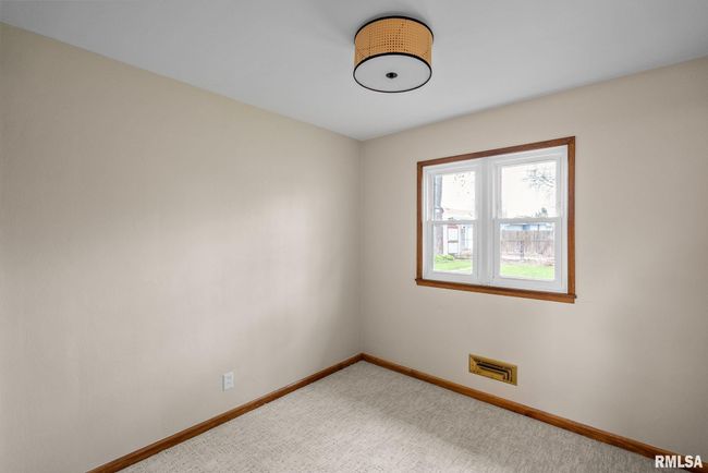 2707 Washington St, House other with 3 bedrooms, 1 bathrooms and null parking in Davenport IA | Image 18