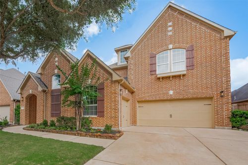 5211 Kenton Place Ln, Fulshear, TX, 77441-2122 | Card Image