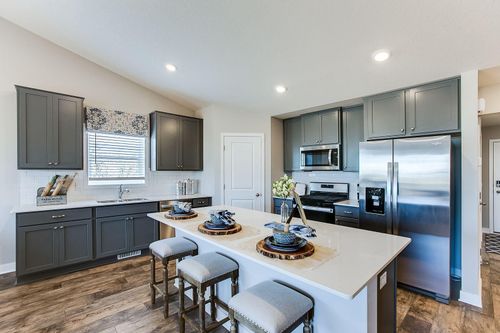 8236 Saddle Trl, Woodbury, MN, 55129-5705 | Card Image