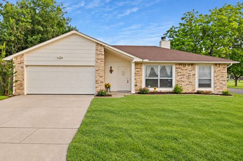 7357 Channel View Dr, Fort Worth, TX, 76133-6858 | Card Image