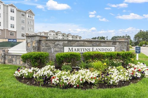 apt-405-240 Martins Lndg, North Reading, MA, 01864-2086 | Card Image