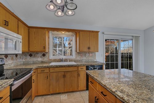 611 3rd Ave Ne, Saint Joseph, MN, 56374-4502 | Card Image