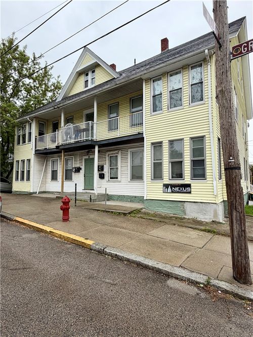 191 Grove St, Woonsocket, RI, 02895-4598 | Card Image