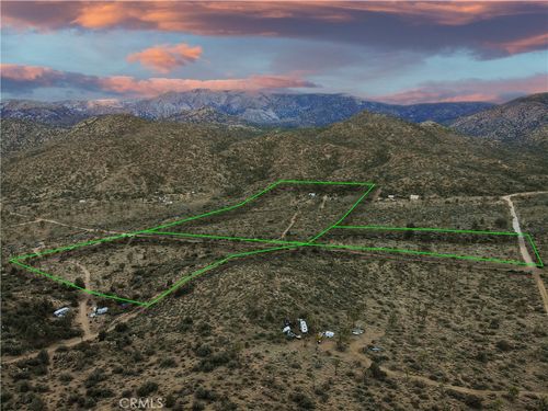 1352 Orion Trail, Pioneertown, CA, 92268 | Card Image