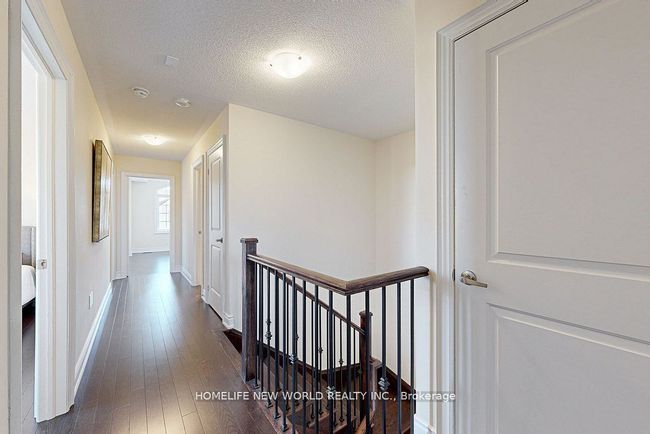 28 Av Horizon, House attached with 4 bedrooms, 3 bathrooms and 4 parking in Millbrook ON | Image 11
