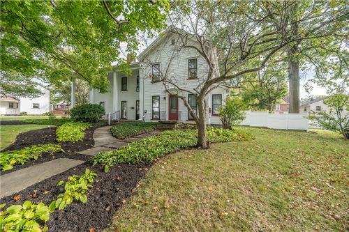 137 Market St, Cortland, OH, 44410-1032 | Card Image