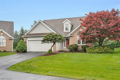 90 Lake Pointe Cir, Canfield, OH, 44406-8747 | Card Image