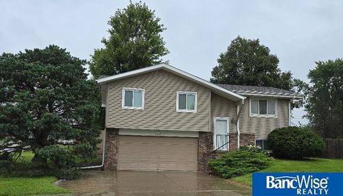4000 Duxhall Dr, Lincoln, NE, 68516-2830 | Card Image