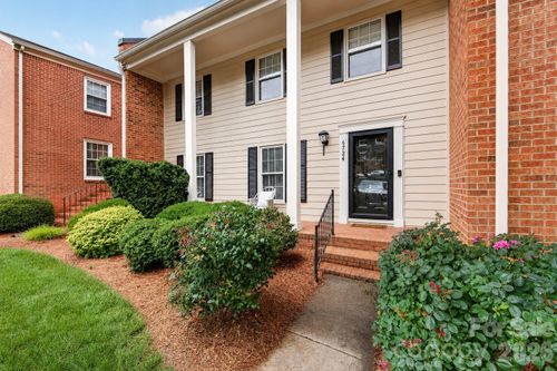 6724 Constitution Ln, Charlotte, NC, 28210-4216 | Card Image