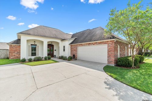 6214 Pelican Crossing Dr, Gonzales, LA, 70737-8558 | Card Image