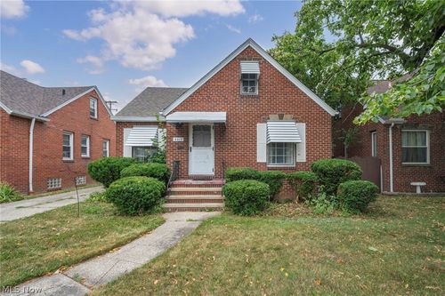 4215 W 143rd St, Cleveland, OH, 44135-2049 | Card Image