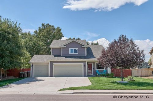 1406 Meadow Dr, Cheyenne, WY, 82001-8535 | Card Image
