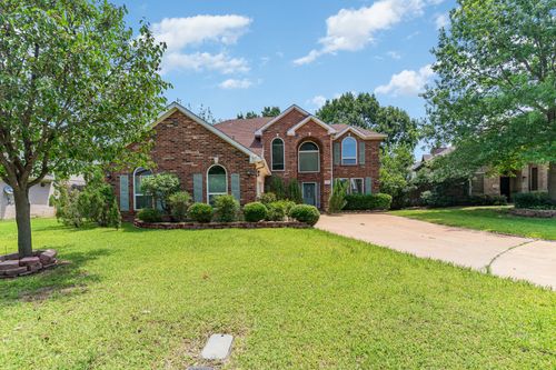 1905 Pavia Ct, Arlington, TX, 76006-6519 | Card Image