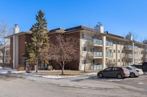 3209 - 393 Patterson Hill Sw, Home with 2 bedrooms, 1 bathrooms and 1 parking in Calgary AB | Card Image