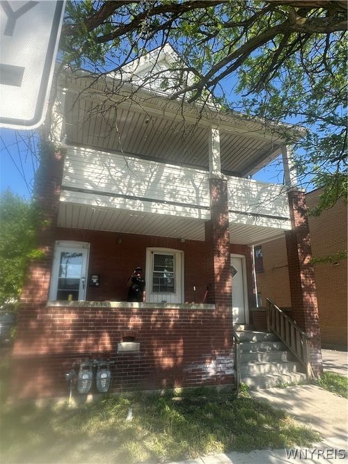 639 16th St, Niagara Falls, NY, 14301-2213 | Card Image