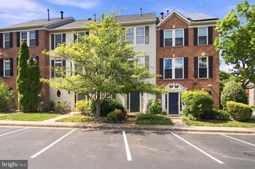940 Harrison Cir, ALEXANDRIA, VA, 22304-7315 | Card Image