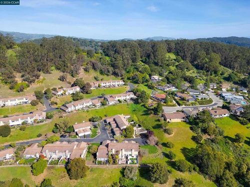 131 Ironwood, Oakland, CA, 94605 | Card Image