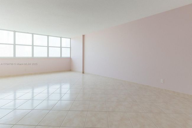 PH-1 - 100 Golden Isles Dr, Condo with 1 bedrooms, 2 bathrooms and null parking in Hallandale Beach FL | Image 10