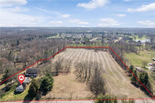 2348 E Turkeyfoot Lake Rd, Green, OH, 44312-5632 | Card Image